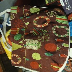 New w_tags holiday tote